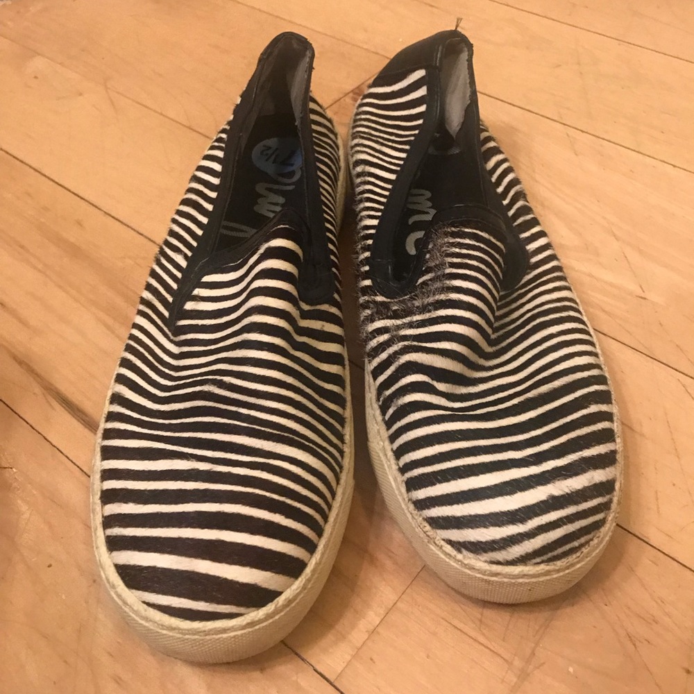 Black & White Striped Sam Edelman Shoes Size 7.5